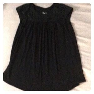 cap-sleeve top-black. EUC